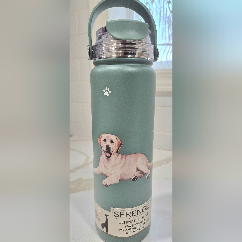 Yellow Lab Serengeti Medium Green  Water Bottle